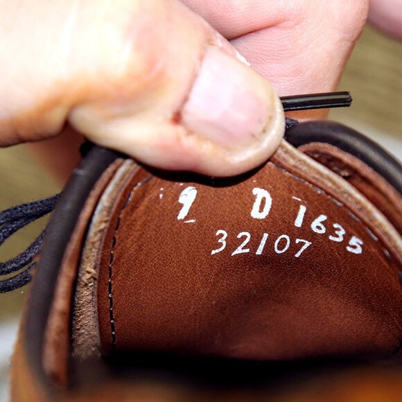 * NIB * $395 Allen Edmonds STRAND Oxford 9 D Walnut * add $15 new Trees - Picture 6 of 13